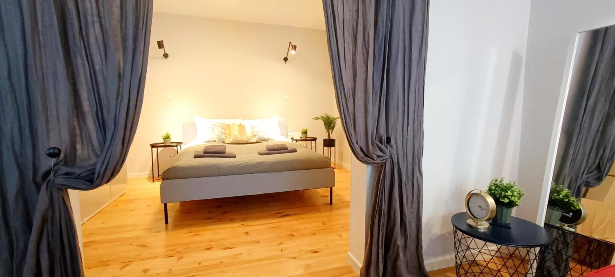 Two Bedroom Charismatic In The Old Town Appartamento Riga